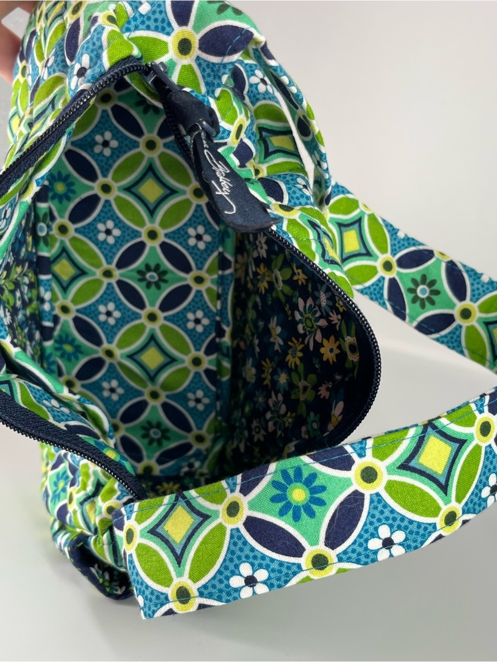 Vera Bradley Maggie Purse Daisy Green Geometric Quilted Shoulder Bag - Picture 8 of 11